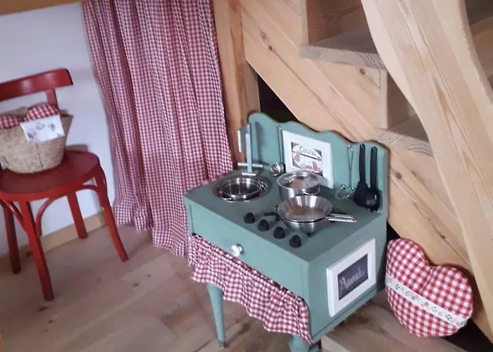 בית כפרי Nica