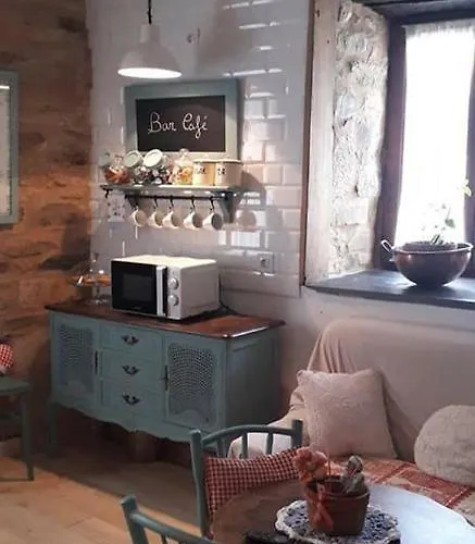 בית כפרי Nica